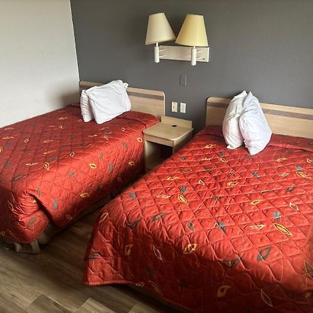 Regency Inn Tulsa Oakhurst Екстериор снимка