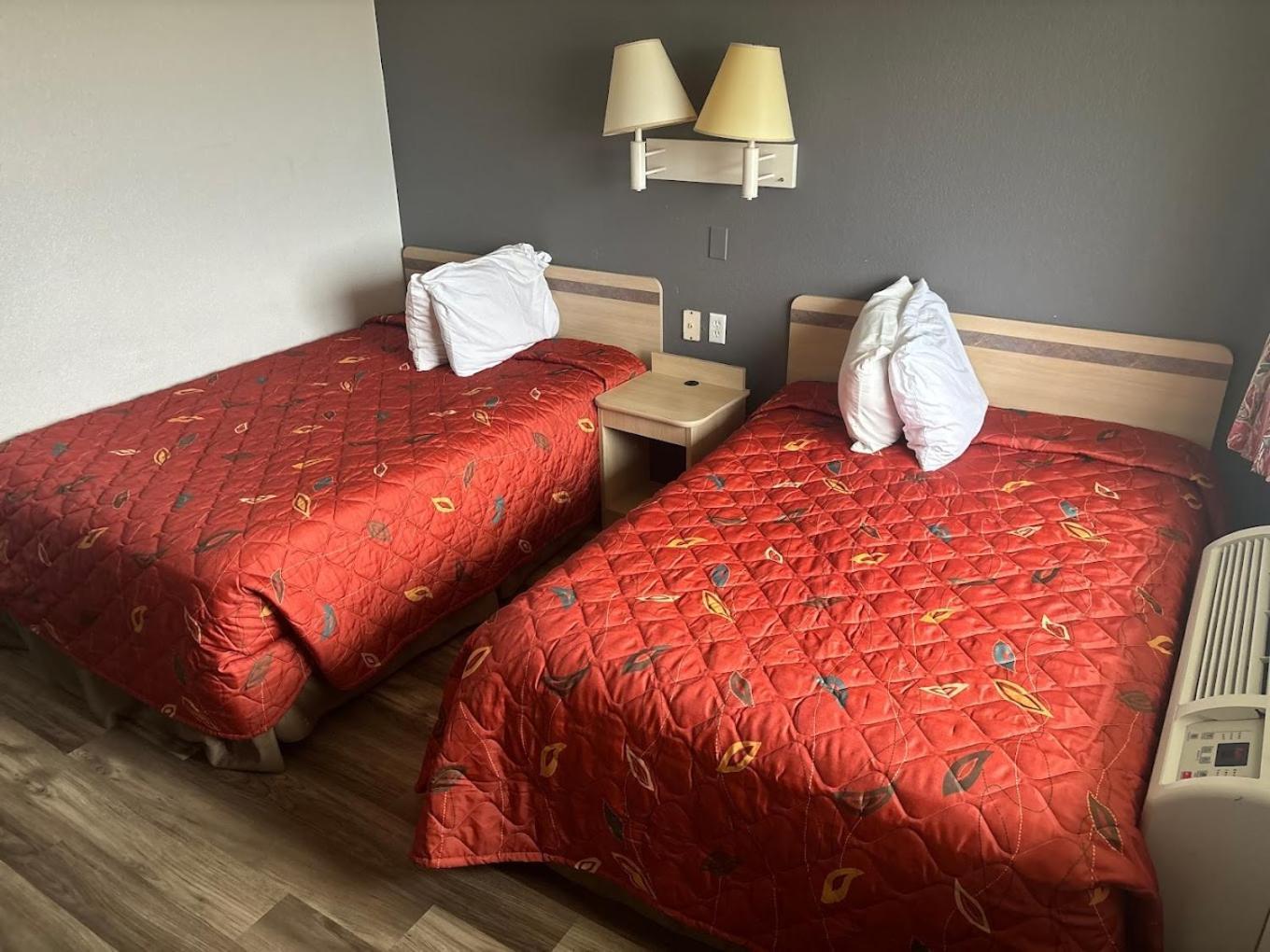 Regency Inn Tulsa Oakhurst Екстериор снимка